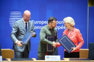 EU leaders back Zelenskyy as Trump rift widens over diesel EU leaders back Zelenskyy as Trump rift widens over diesel
