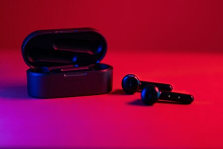 Best noise-cancelling earbuds under 0 in Canada Best noise-cancelling earbuds under 0 in Canada