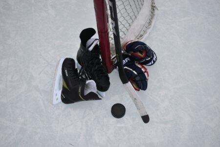 Gift ideas for a hockey fan in Canada 2026
