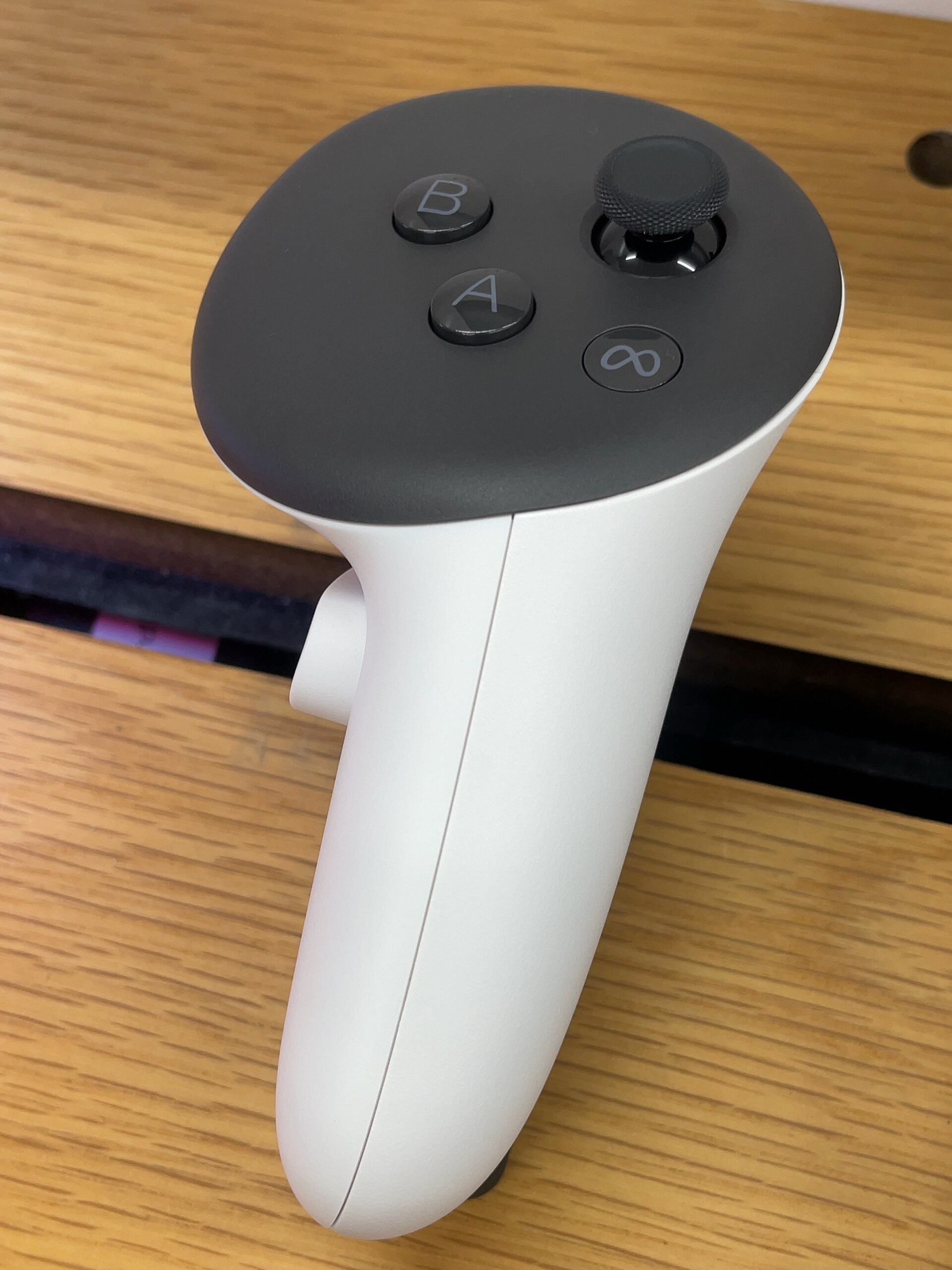 Right Touch Plus controller for the Meta Quest 3