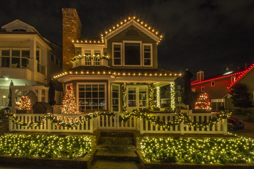 Best outdoor Christmas lights on Amazon.ca for 2026