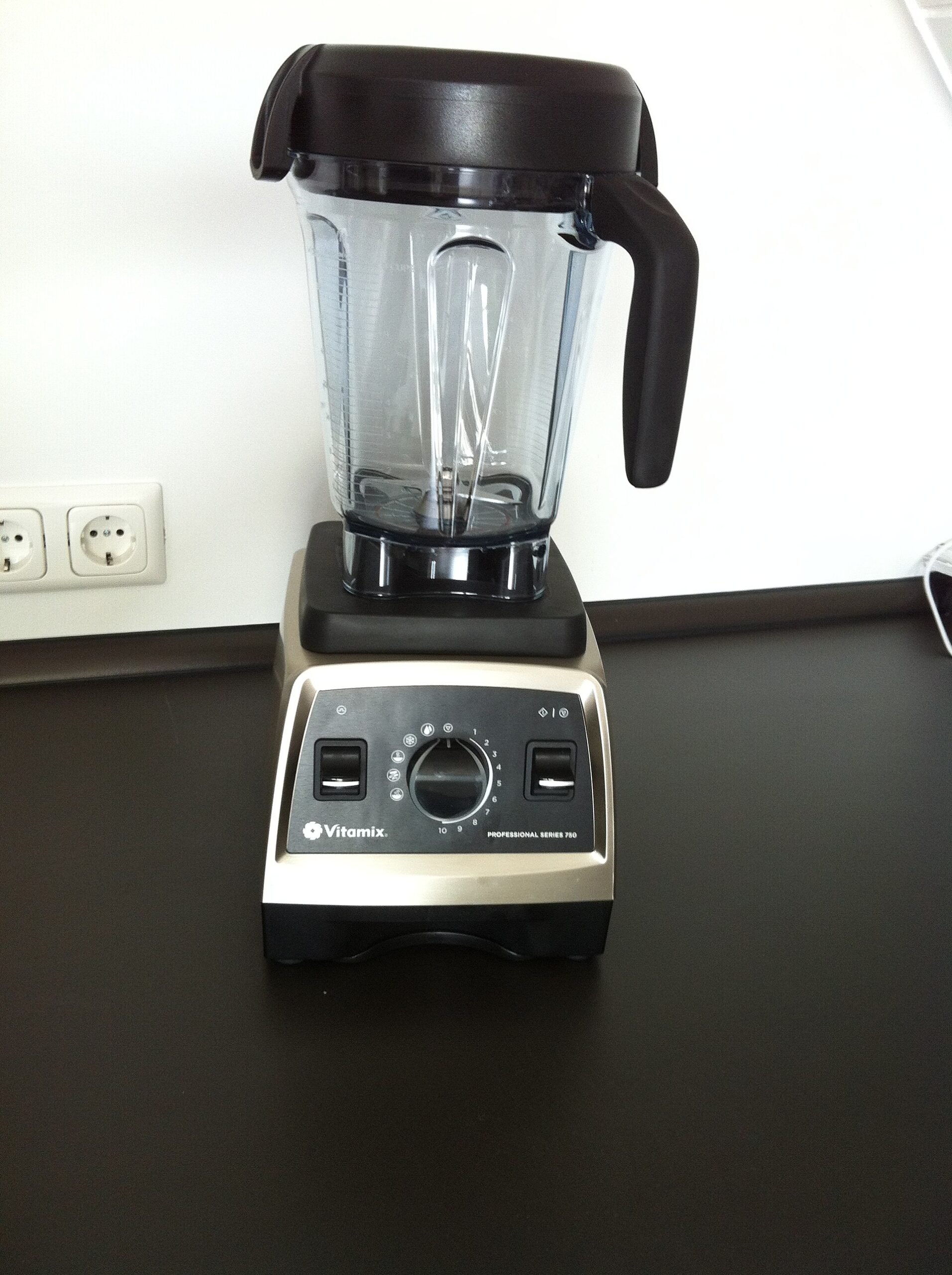 Older Vitamix Professional Series 750 blender with container on a counter